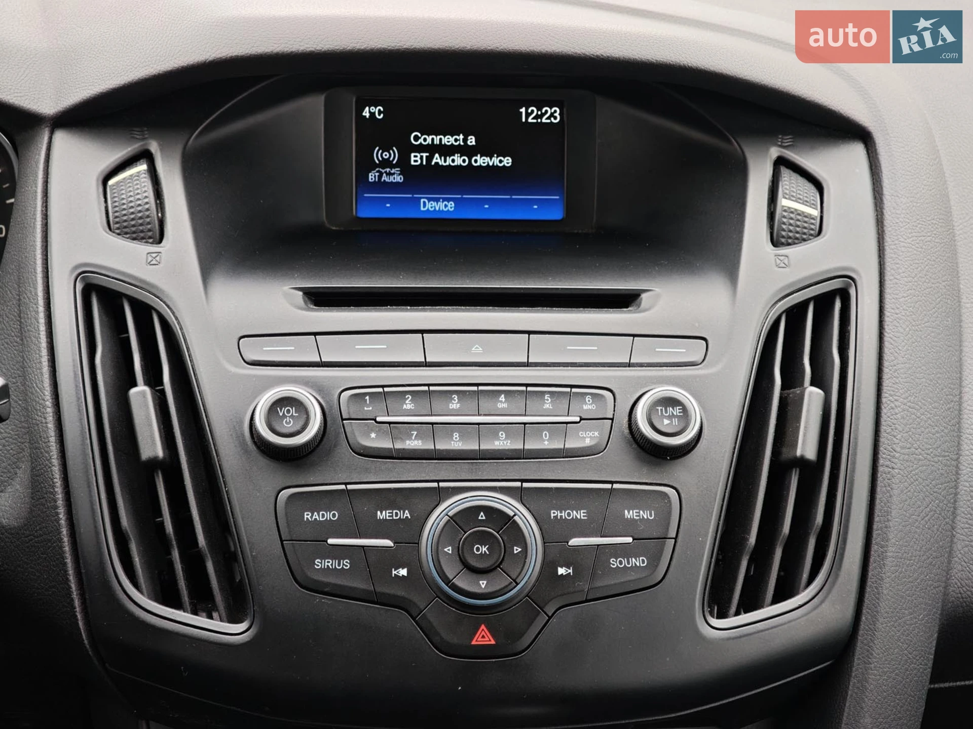 2016 Ford Focus - мініатюра 17