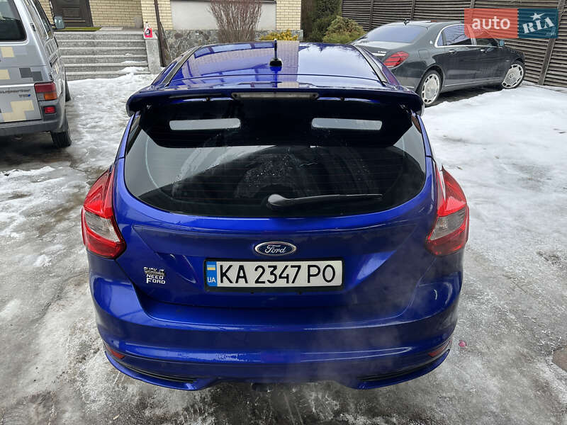 Хэтчбек Ford Focus 2013 в Киеве