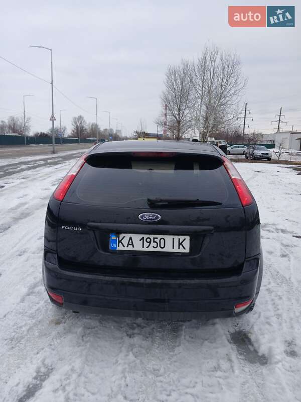 Хэтчбек Ford Focus 2007 в Киеве