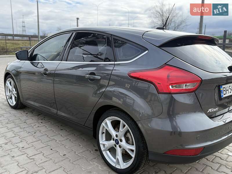 Хэтчбек Ford Focus 2015 в Одессе