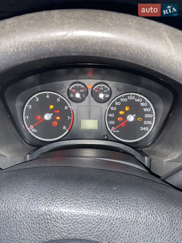 Универсал Ford Focus 2005 в Луцке