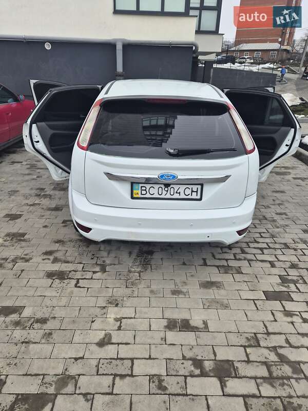 Хэтчбек Ford Focus 2010 в Ивано-Франковске