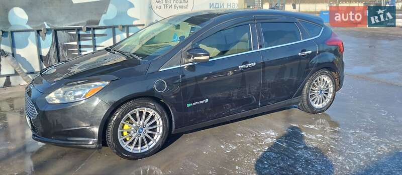 Хетчбек Ford Focus 2012 в Володимирі фото 9 Хетчбек Ford Focus 2012 в Володимирі