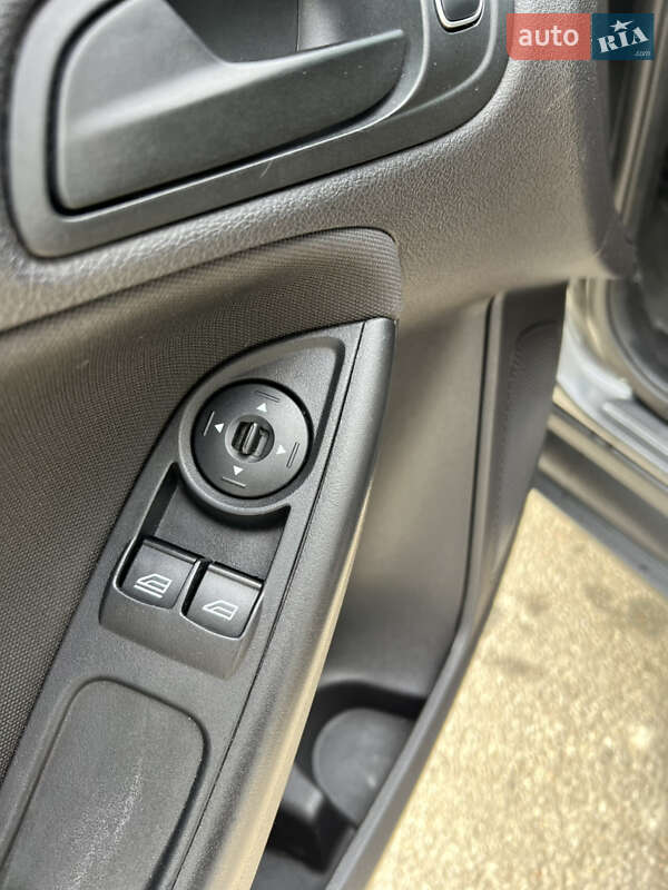 Седан Ford Focus 2015 в Харкові фото 15 Седан Ford Focus 2015 в Харкові