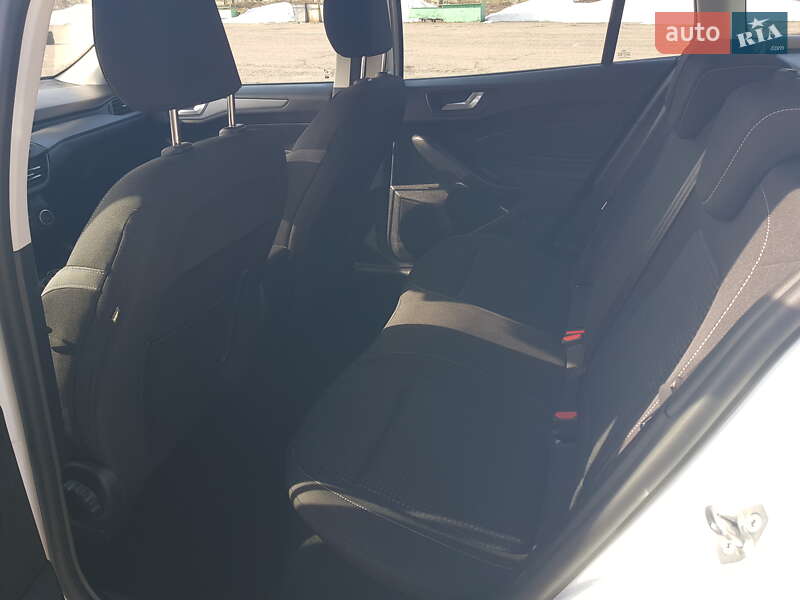 Универсал Ford Focus 2022 в Ровно фото 36 Универсал Ford Focus 2022 в Ровно