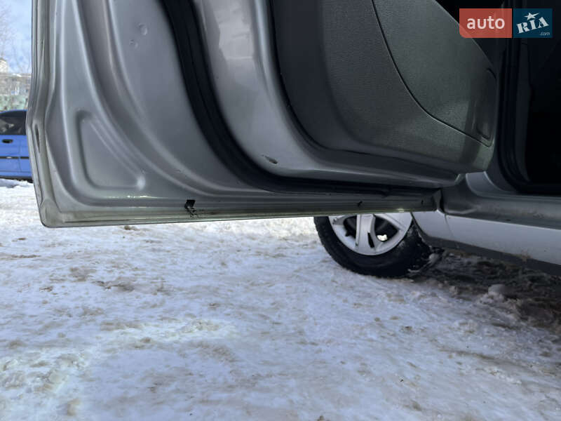 Хетчбек Ford Focus 2009 в Чернігові фото 9 Хетчбек Ford Focus 2009 в Чернігові