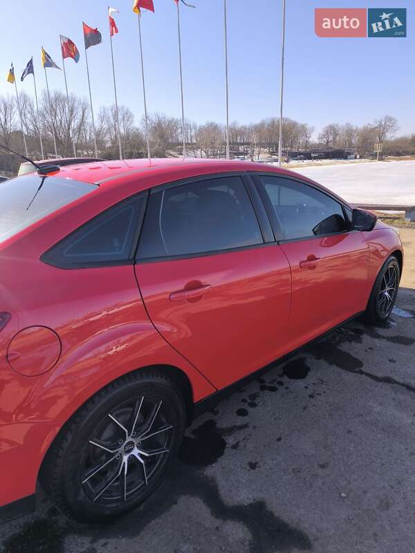 Седан Ford Focus 2015 в Подільську