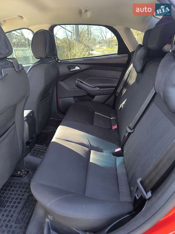 Седан Ford Focus 2015 в Подільську