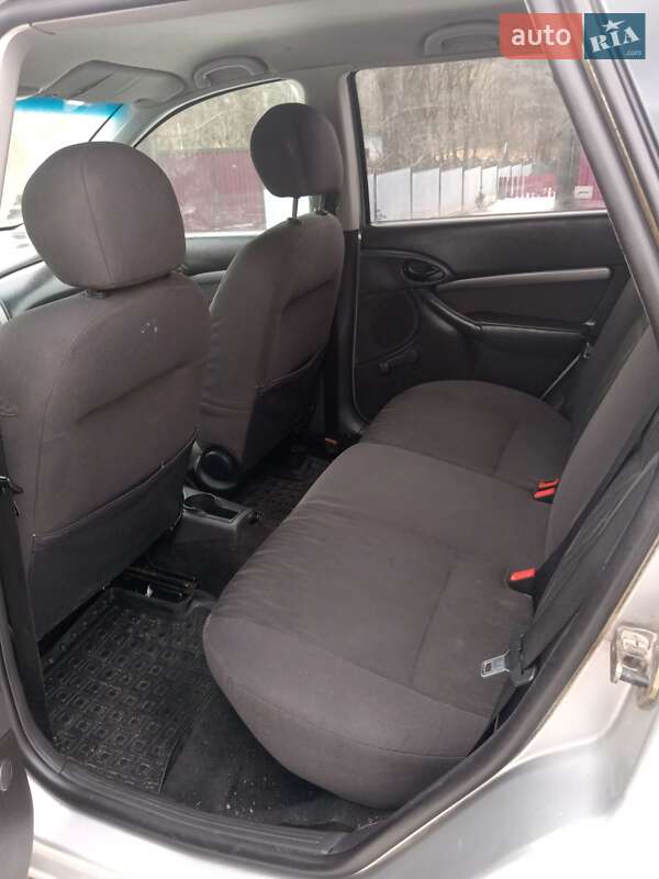 Универсал Ford Focus 2003 в Черновцах