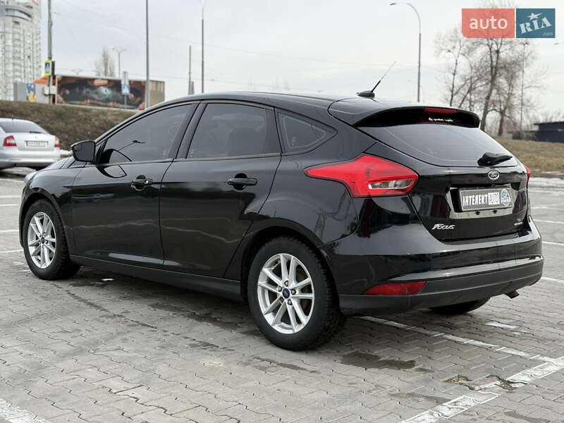 Хэтчбек Ford Focus 2016 в Киеве