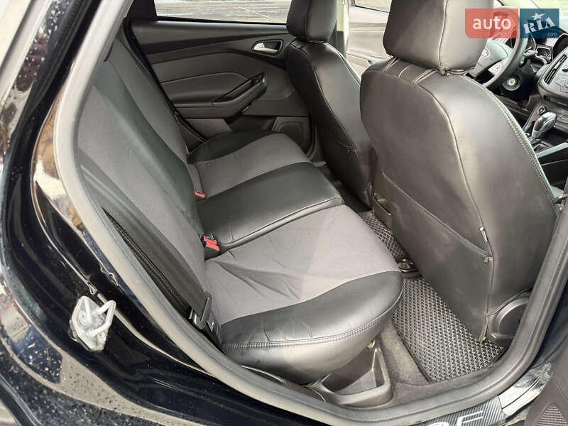 Хэтчбек Ford Focus 2016 в Киеве