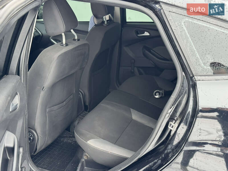 Хэтчбек Ford Focus 2012 в Шептицькому