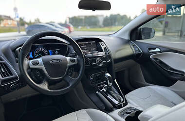 Хэтчбек Ford Focus 2014 в Владимире
