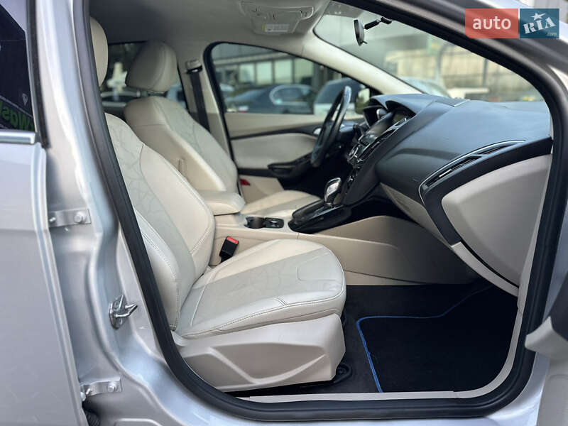 Хетчбек Ford Focus 2014 в Володимирі