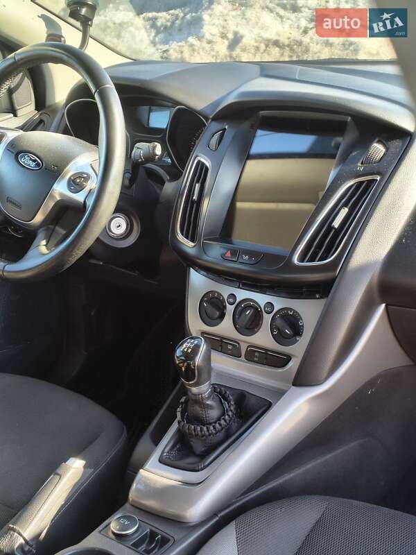 Хэтчбек Ford Focus 2013 в Киеве