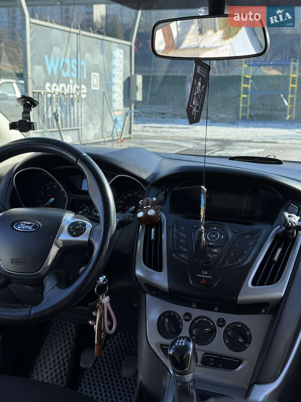 Хэтчбек Ford Focus 2013 в Фастове