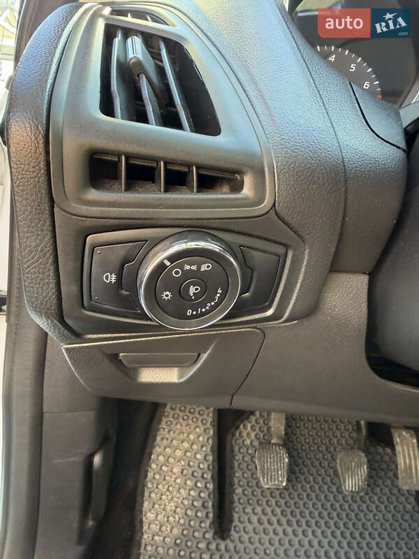 Хэтчбек Ford Focus 2013 в Фастове