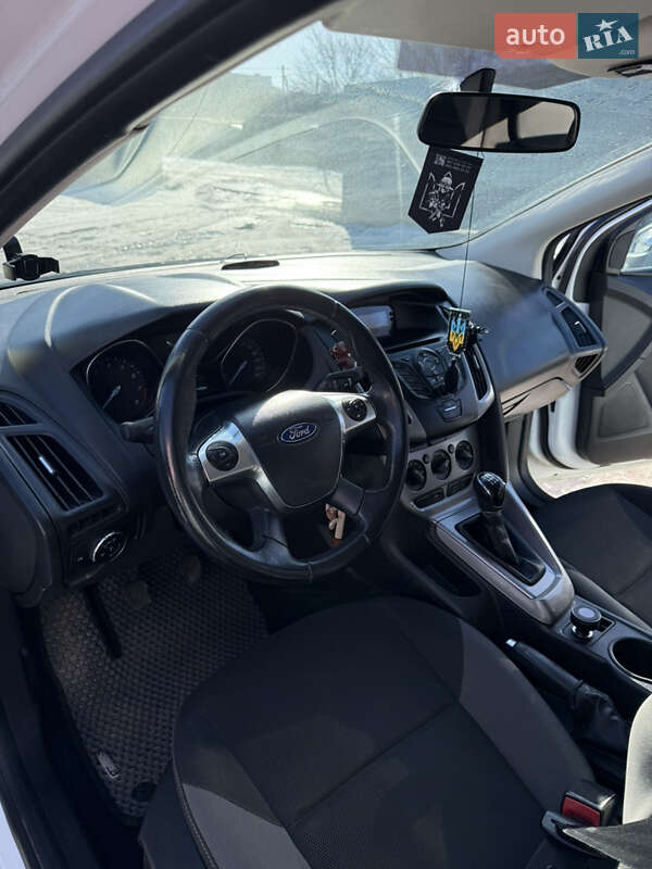 Хэтчбек Ford Focus 2013 в Фастове