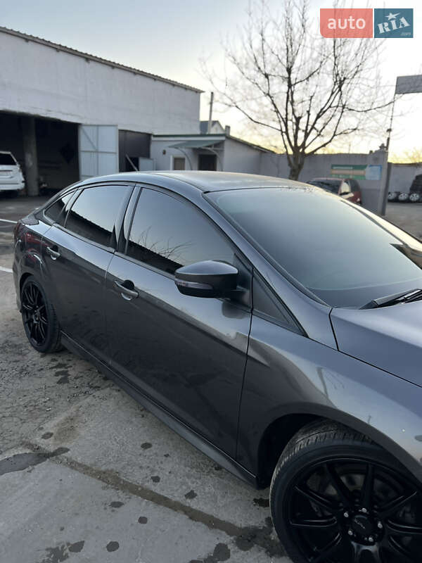 Седан Ford Focus 2015 в Одессе
