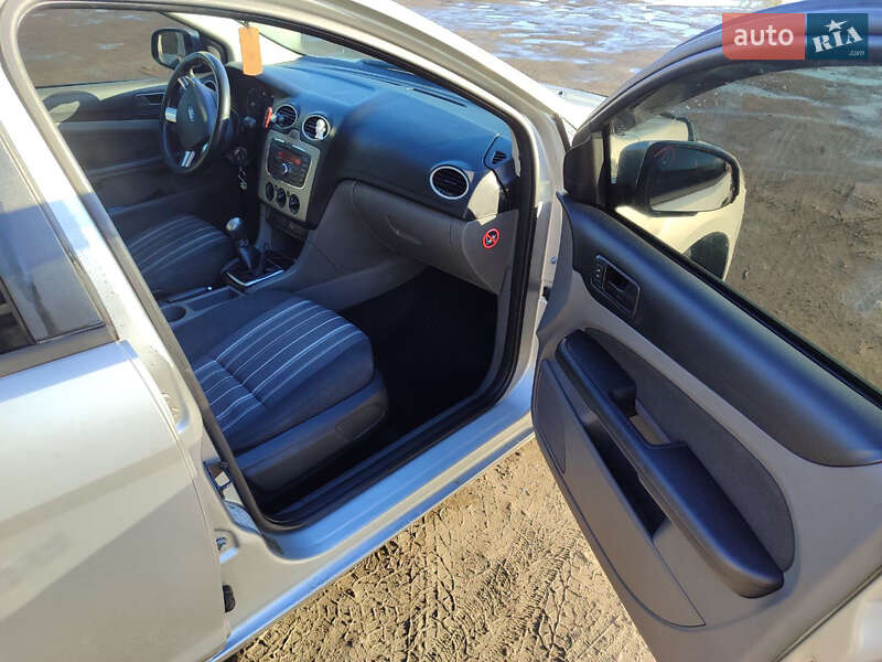 Універсал Ford Focus 2009 в Шумську