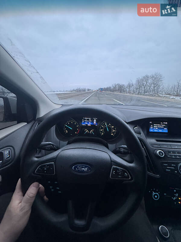 Седан Ford Focus 2016 в Одесі