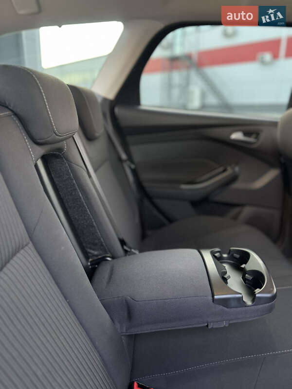 Универсал Ford Focus 2012 в Нововолынске