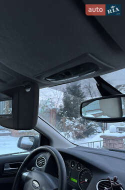 Хэтчбек Ford Focus 2005 в Львове