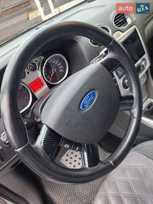 Хэтчбек Ford Focus 2010 в Харькове фото 7 Хэтчбек Ford Focus 2010 в Харькове