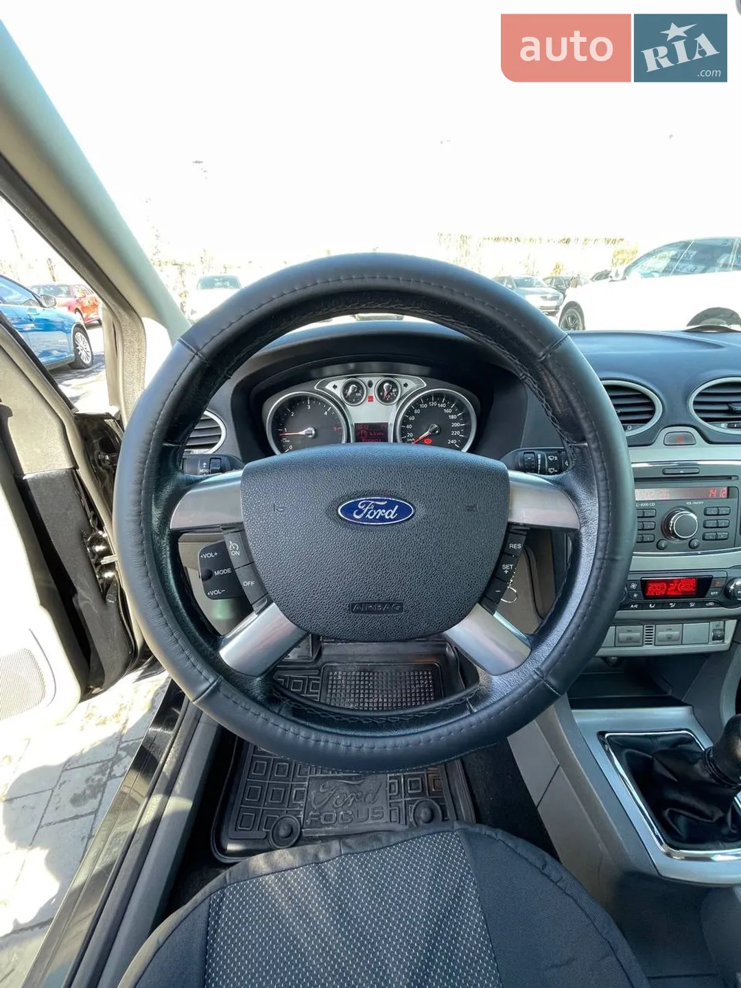 2010 Ford Focus - мініатюра 14