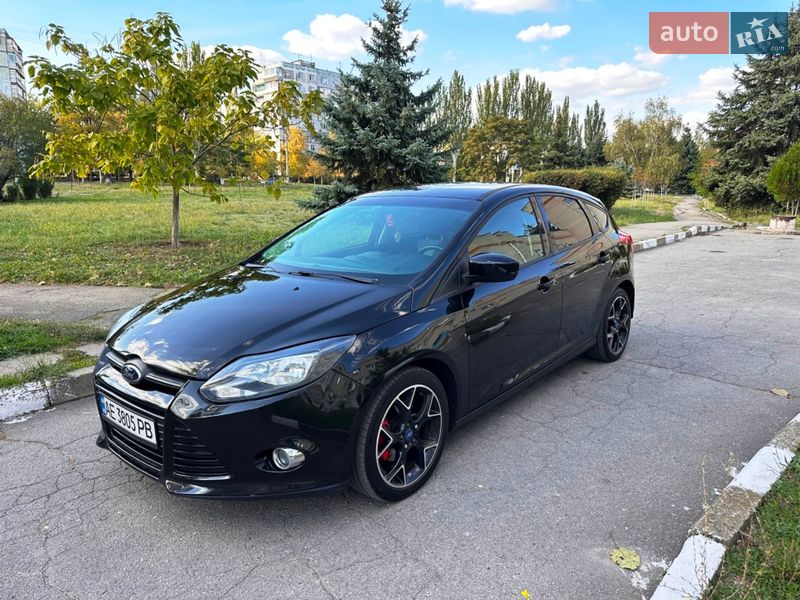 Хэтчбек Ford Focus 2012 в Запорожье