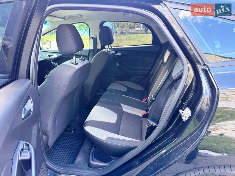 Хэтчбек Ford Focus 2012 в Запорожье