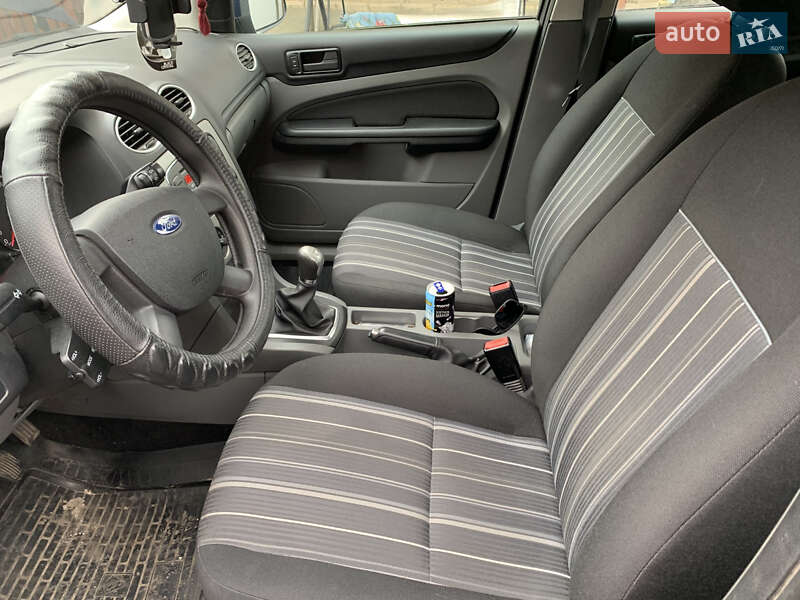 Хетчбек Ford Focus 2011 в Дніпрі