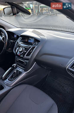 Седан Ford Focus 2011 в Луцке