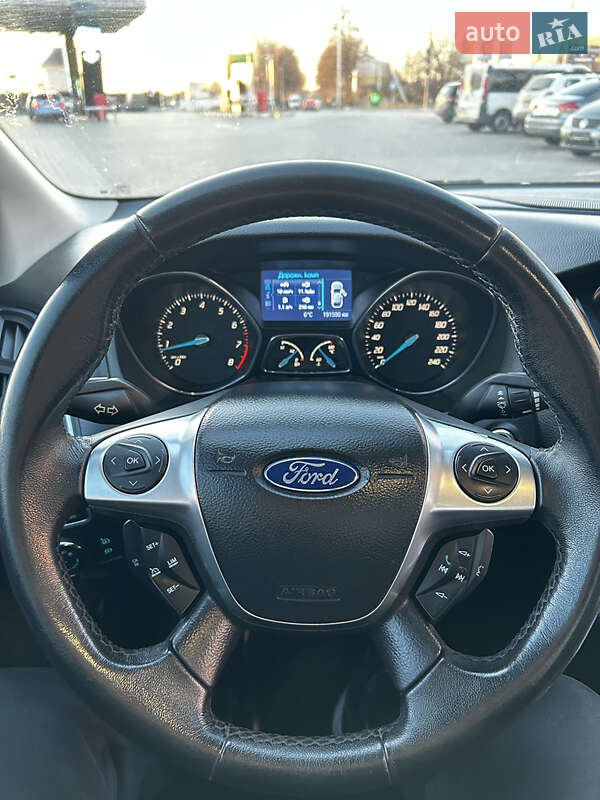 Седан Ford Focus 2011 в Луцке