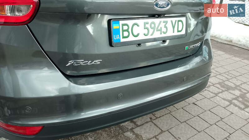 Хэтчбек Ford Focus 2017 в Львове