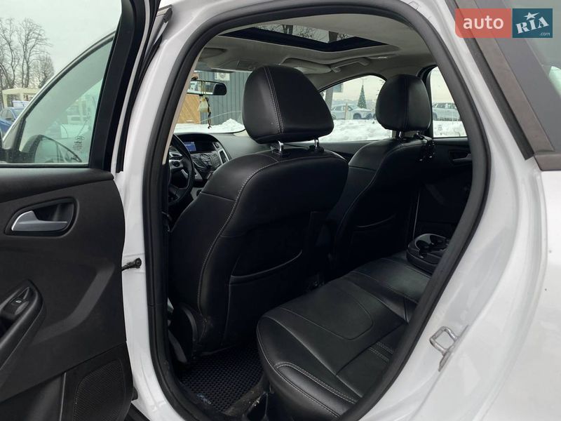 Седан Ford Focus 2014 в Киеве фото 26 Седан Ford Focus 2014 в Киеве