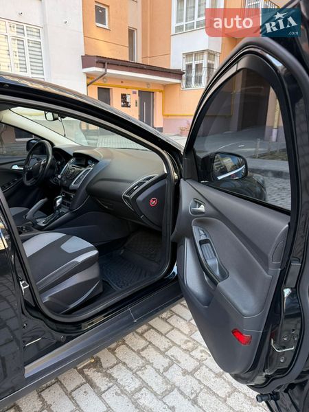 Седан Ford Focus 2011 в Львове