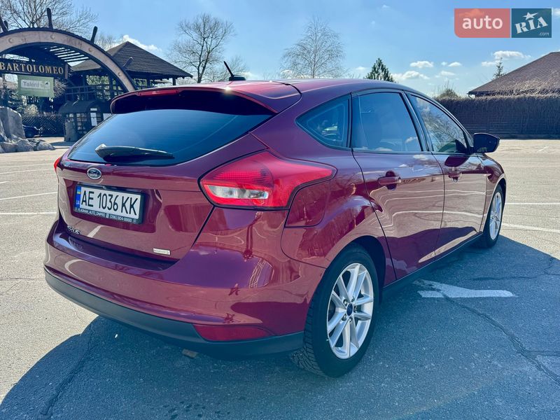 Хетчбек Ford Focus 2016 в Дніпрі