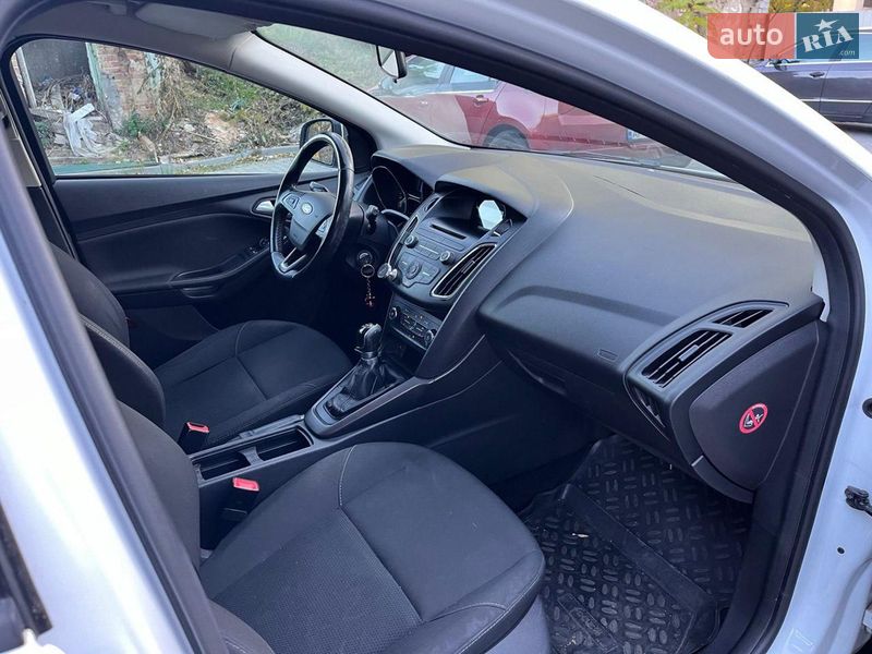 Хэтчбек Ford Focus 2016 в Запорожье