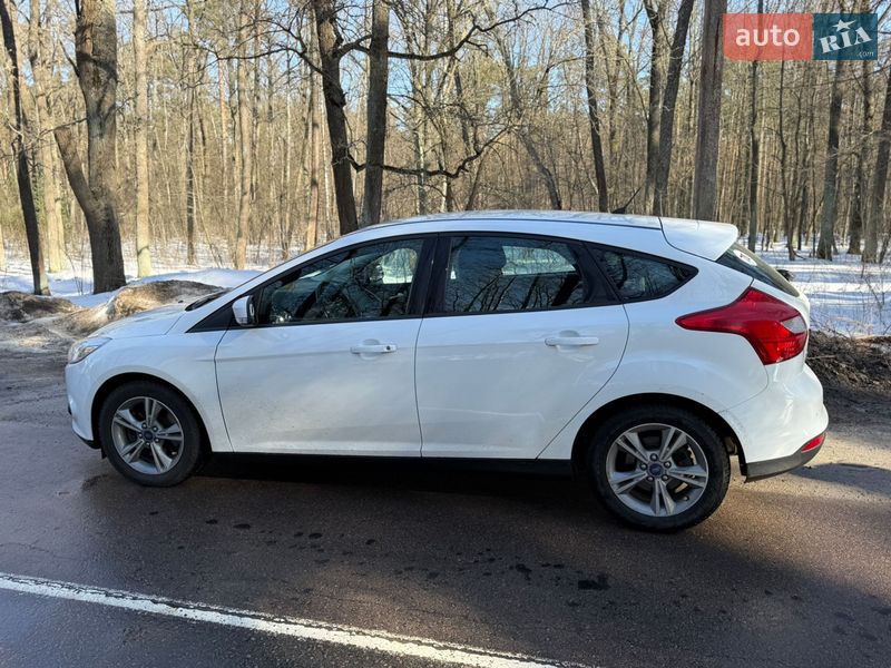Хэтчбек Ford Focus 2014 в Житомире