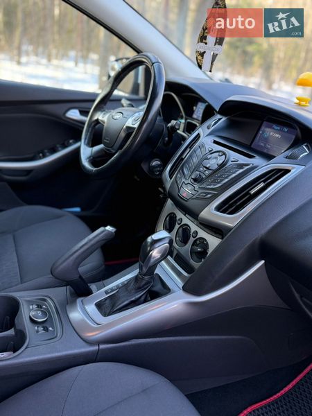 Хэтчбек Ford Focus 2014 в Житомире