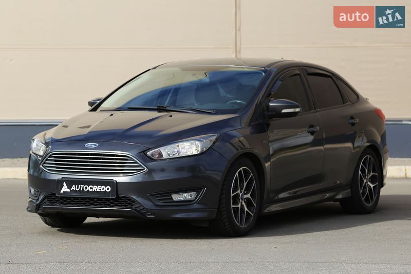 Седан Ford Focus 2016 в Киеве