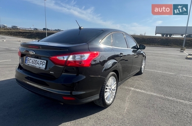 Седан Ford Focus 2011 в Львові
