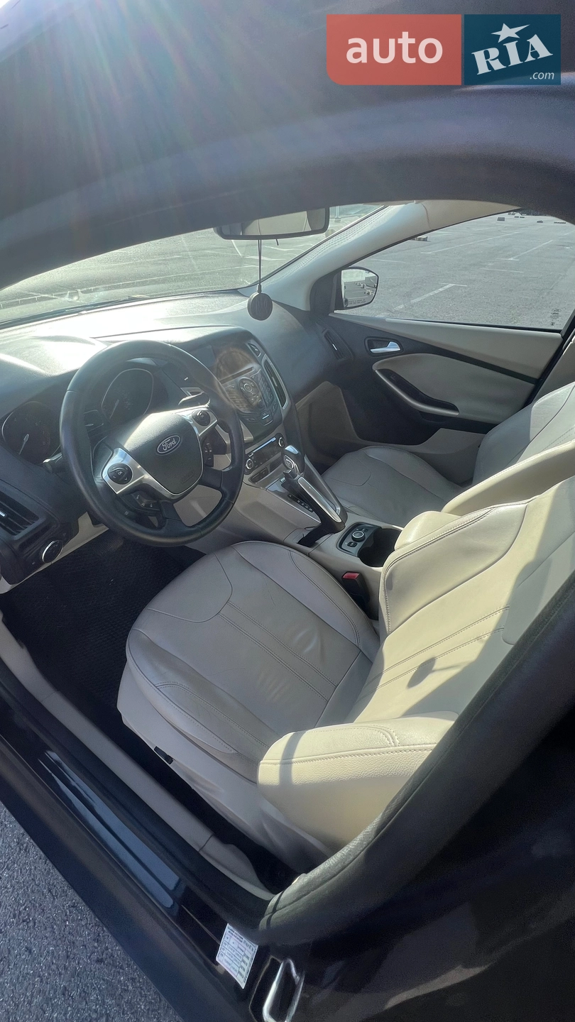 2011 Ford Focus - мініатюра 9