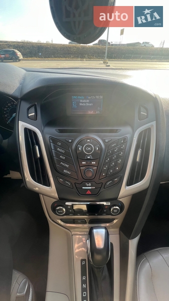 Седан Ford Focus 2011 в Львове