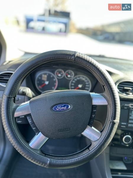 Хетчбек Ford Focus 2006 в Самборі