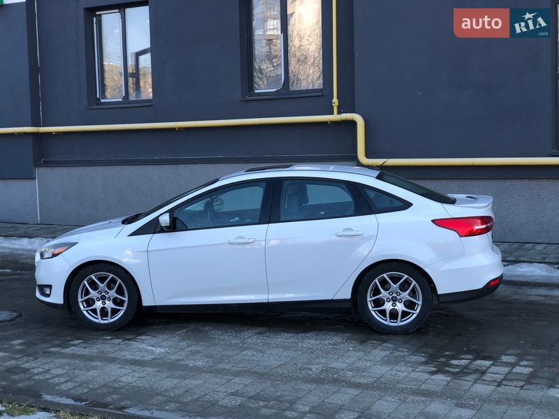 Хэтчбек Ford Focus 2015 в Львове