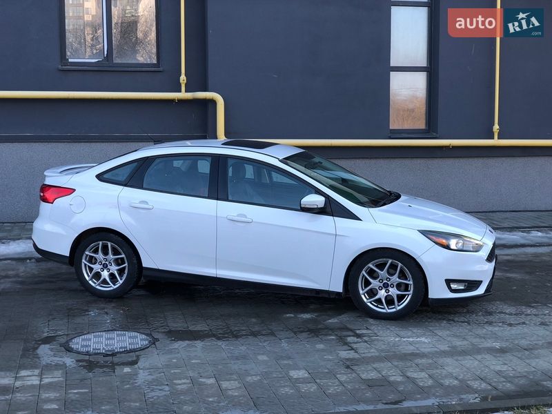 Хэтчбек Ford Focus 2015 в Львове