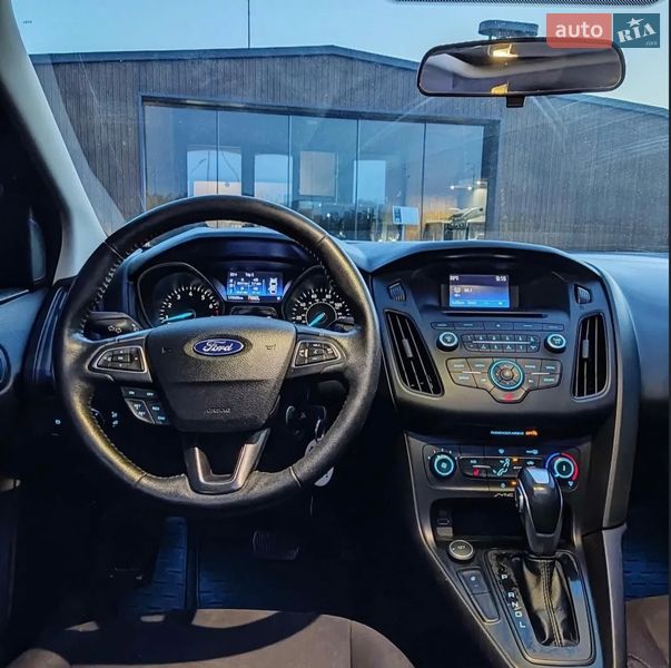 Седан Ford Focus 2015 в Львове фото 6 Седан Ford Focus 2015 в Львове