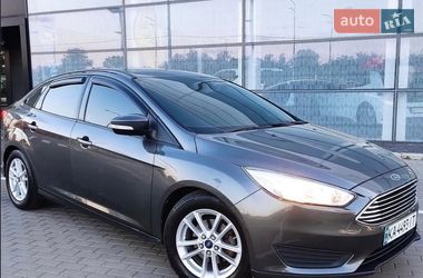 Седан Ford Focus 2015 в Львове